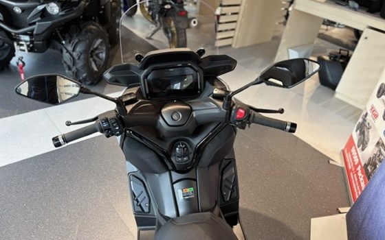 Neufahrzeug Yamaha XMAX 300 Tech MAX+ - Bild 6