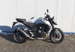 Neumotorrad Honda CB750 Hornet