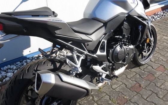 Neufahrzeug Honda CB750 Hornet - Bild 3