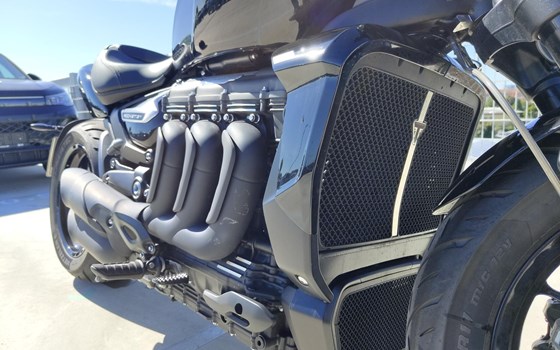 Gebrauchtmotorrad Triumph Rocket 3 Storm R - Bild 7