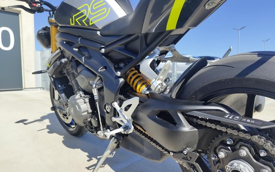 Gebrauchtmotorrad Triumph Speed Triple 1200 RS - Bild 8