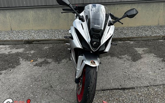 Neufahrzeug Suzuki GSX-8R - Bild 2 Neufahrzeug Suzuki GSX-8R - Bild 2