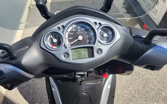 Gebrauchtmotorrad Yamaha X-City 250 - Bild 4 Gebrauchtmotorrad Yamaha X-City 250 - Bild 4