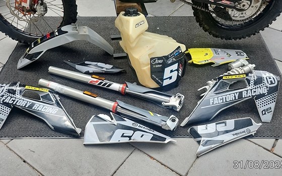 Gebrauchtmotorrad Husqvarna FE 501 - Bild 9