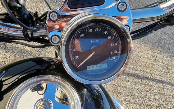 Gebrauchtmotorrad Harley-Davidson Sportster XL 1200C Custom - Bild 5 Gebrauchtmotorrad Harley-Davidson Sportster XL 1200C Custom - Bild 5