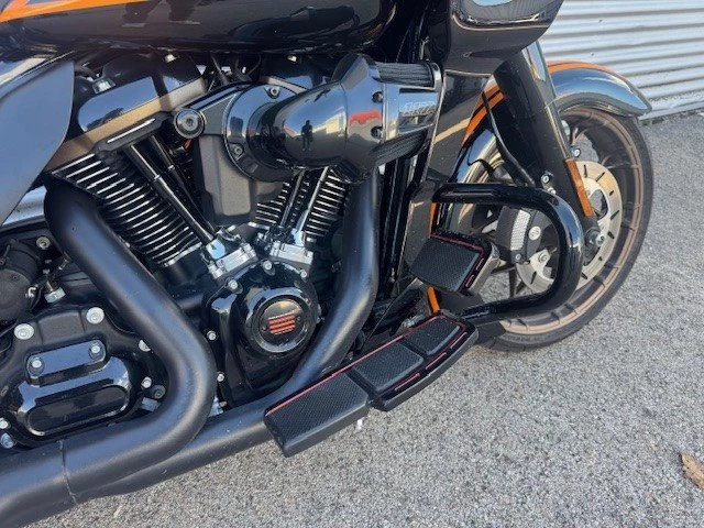 Harley-Davidson Touring Road Glide ST (Vivid Black) - Bild 6