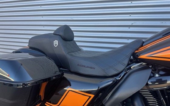 Gebrauchtmotorrad Harley-Davidson Touring Road Glide ST - Bild 7 Gebrauchtmotorrad Harley-Davidson Touring Road Glide ST - Bild 7