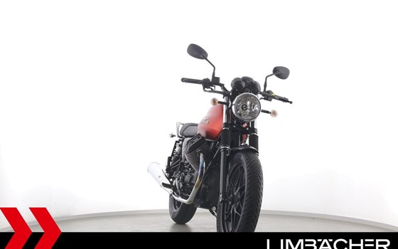 Gebrauchtmotorrad Moto Guzzi V7 II Stone - Bild 11