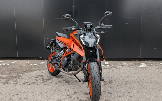 Gebrauchtmotorrad KTM 390 Duke - Bild 1 Gebrauchtmotorrad KTM 390 Duke - Bild 1