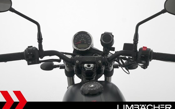 Gebrauchtmotorrad Moto Guzzi V7 III Carbon - Bild 13