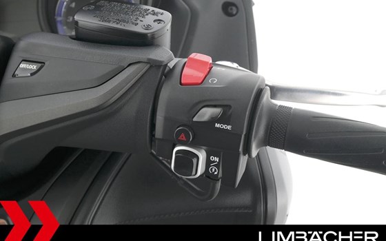 Gebrauchtmotorrad Yamaha TMAX 560 - Bild 23