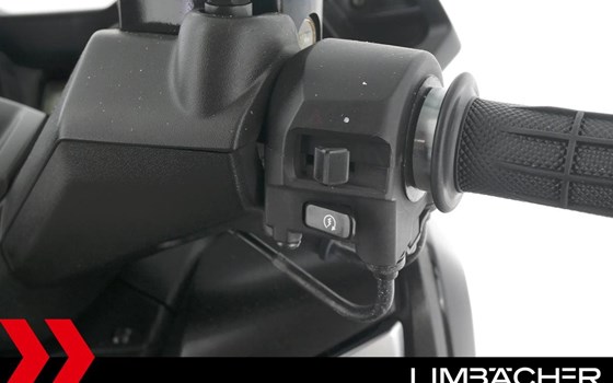 Gebrauchtmotorrad Yamaha XMAX 400 - Bild 22