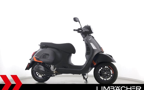 Gebrauchtmotorrad Vespa GTS Super Sport - Bild 1