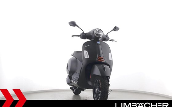 Gebrauchtmotorrad Vespa GTS Super Sport - Bild 11