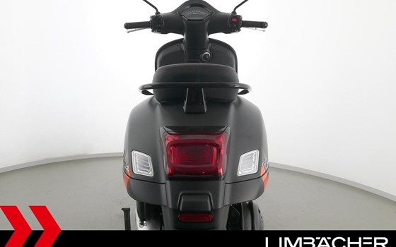 Gebrauchtmotorrad Vespa GTS Super Sport - Bild 17