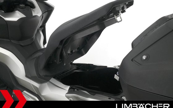 Gebrauchtmotorrad Honda Forza 750 - Bild 19
