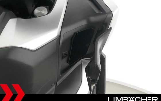 Gebrauchtmotorrad Honda Forza 750 - Bild 20