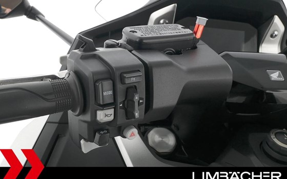 Gebrauchtmotorrad Honda Forza 750 - Bild 22