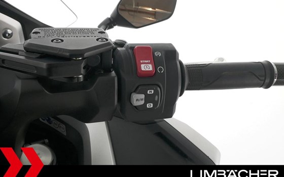 Gebrauchtmotorrad Honda Forza 750 - Bild 23