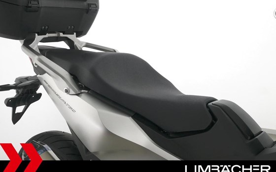 Gebrauchtmotorrad Honda Forza 750 - Bild 26