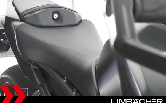 Gebrauchtmotorrad Yamaha MT-09 Y-AMT - Bild 19