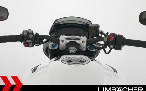 Gebrauchtmotorrad Triumph Speed Triple 1050 - Bild 13