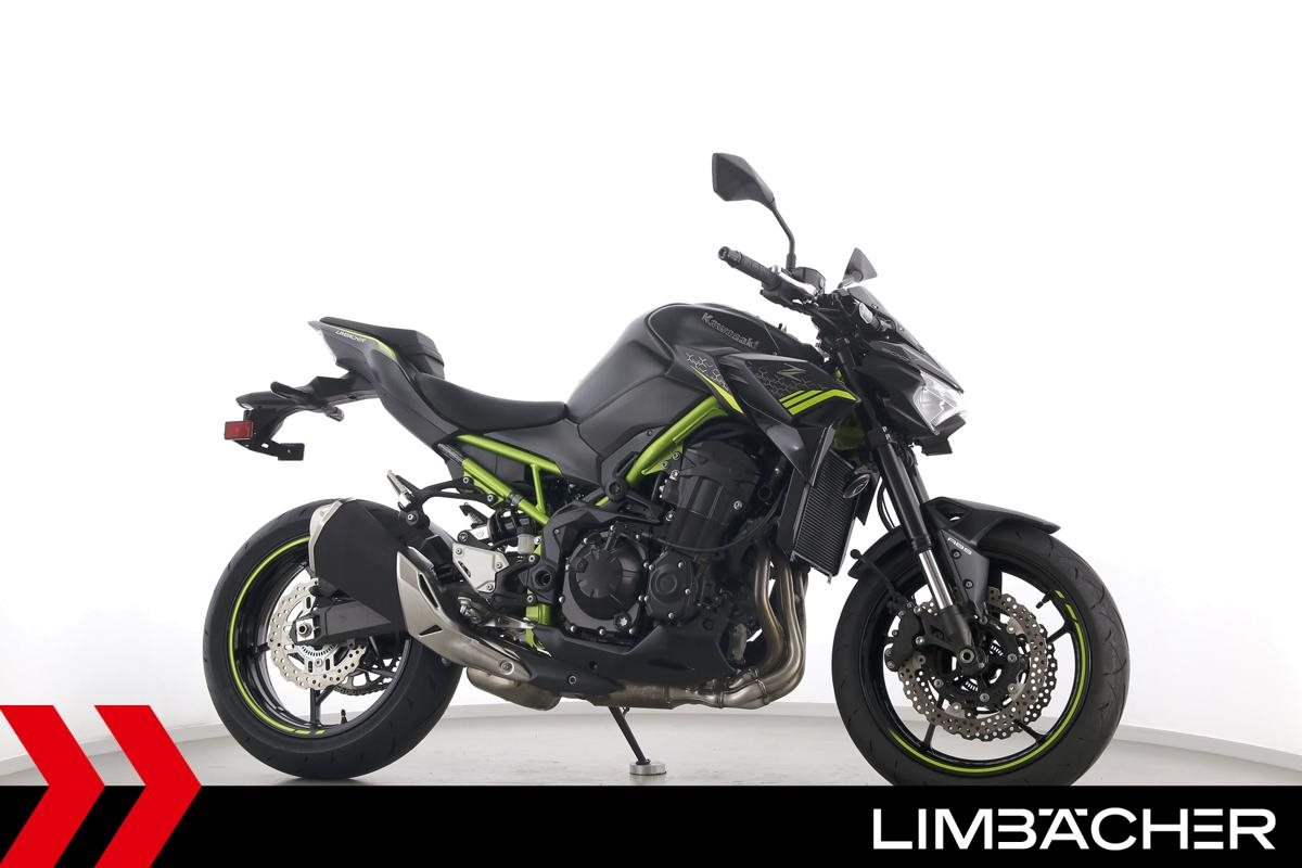 Kawasaki Z900 - 1. HAND