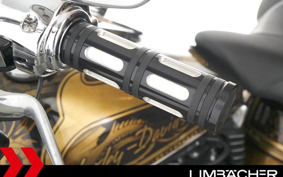 Gebrauchtmotorrad Harley-Davidson Softail Breakout FXSB - Bild 15