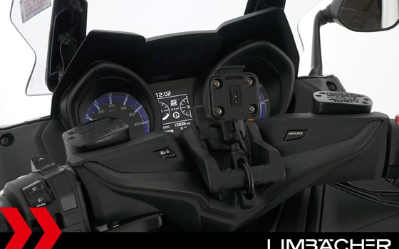 Gebrauchtmotorrad Yamaha TMAX 560 - Bild 13