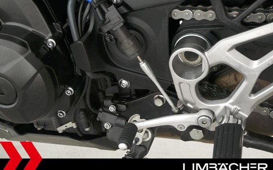 Gebrauchtmotorrad Yamaha Niken - Bild 19