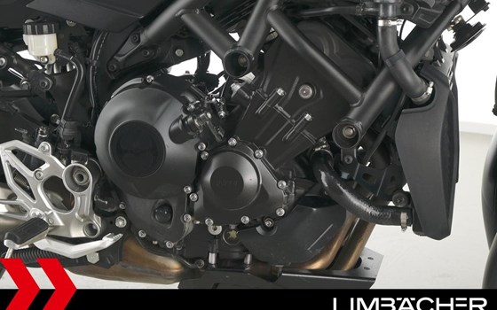 Gebrauchtmotorrad Yamaha Niken - Bild 24