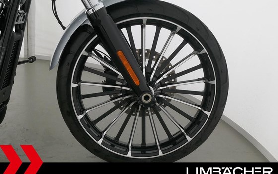 Gebrauchtmotorrad Harley-Davidson Softail Breakout 117 - Bild 14