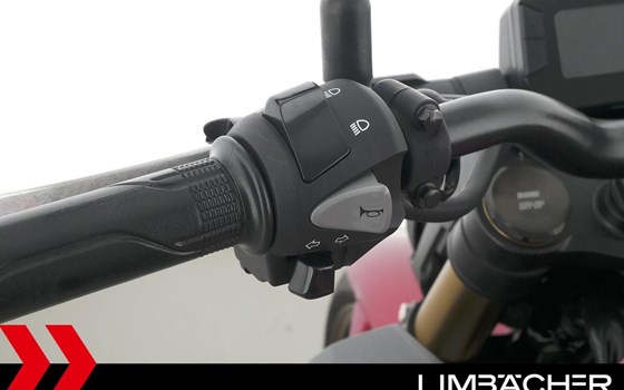 Gebrauchtmotorrad Honda CB125R - Bild 18