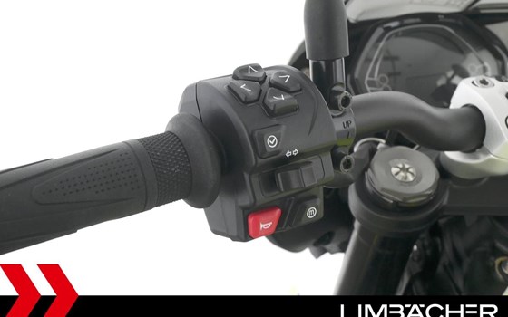 Gebrauchtmotorrad Triumph Street Triple 765 R - Bild 20