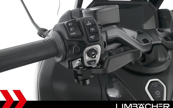 Gebrauchtmotorrad Yamaha TMAX 560 Tech Max - Bild 20