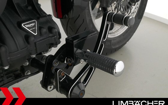 Gebrauchtmotorrad Triumph Rocket III Roadster - Bild 16