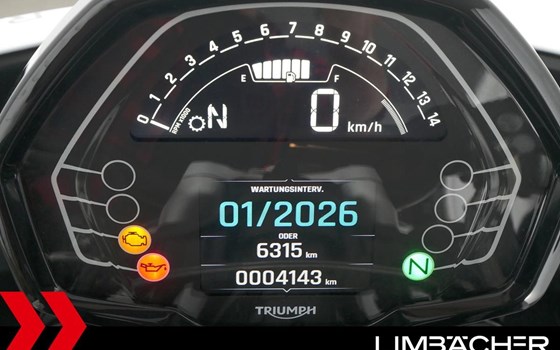 Gebrauchtmotorrad Triumph Street Triple 765 R - Bild 12