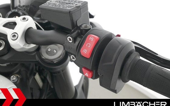 Gebrauchtmotorrad Triumph Street Triple 765 R - Bild 22