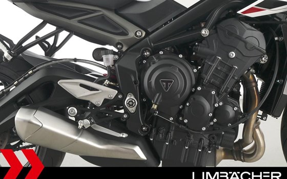 Gebrauchtmotorrad Triumph Street Triple 765 R - Bild 24