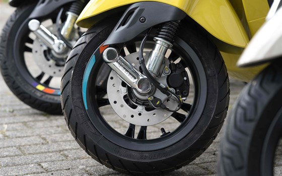 Neufahrzeug Vespa Primavera 125 S - Bild 13