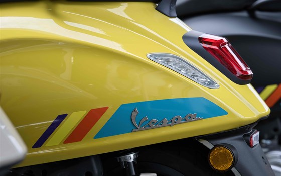 Neufahrzeug Vespa Primavera 125 S - Bild 8