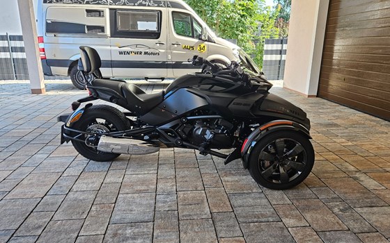 Gebrauchtmotorrad Can-Am Spyder F3 Limited - Bild 1 Gebrauchtmotorrad Can-Am Spyder F3 Limited - Bild 1
