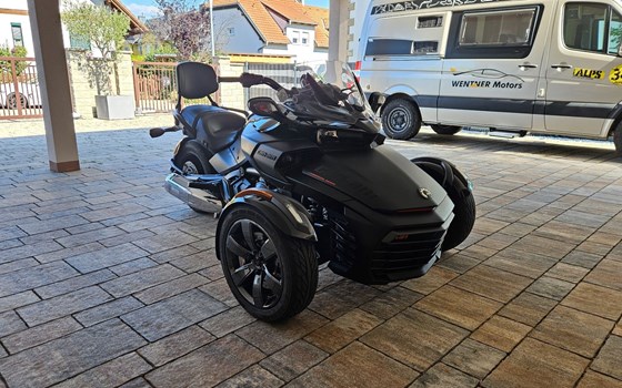 Gebrauchtmotorrad Can-Am Spyder F3 Limited - Bild 2 Gebrauchtmotorrad Can-Am Spyder F3 Limited - Bild 2