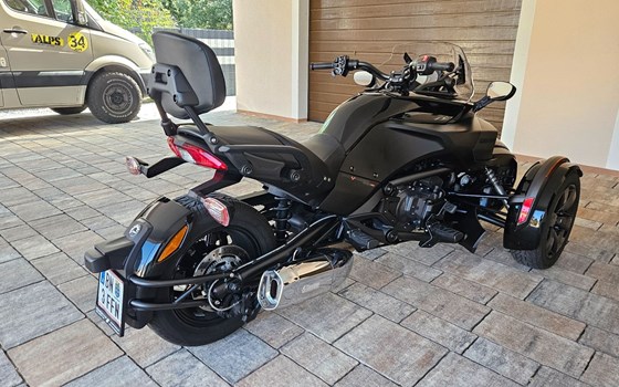 Gebrauchtmotorrad Can-Am Spyder F3 Limited - Bild 6 Gebrauchtmotorrad Can-Am Spyder F3 Limited - Bild 6