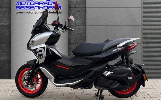 Gebrauchtmotorrad Aprilia SR GT 200 - Bild 2