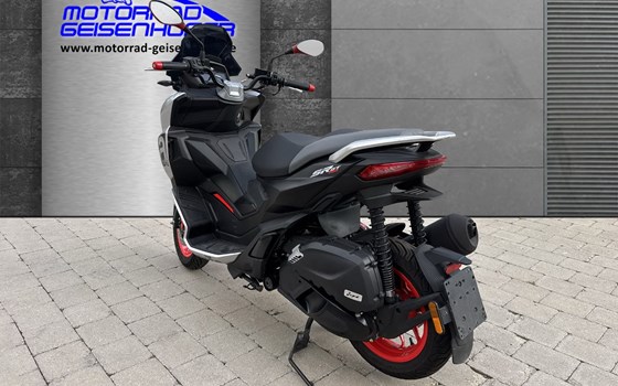 Gebrauchtmotorrad Aprilia SR GT 200 - Bild 3