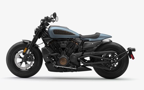 Gebrauchtmotorrad Harley-Davidson Sportster S RH1250S - Bild 4 Gebrauchtmotorrad Harley-Davidson Sportster S RH1250S - Bild 4