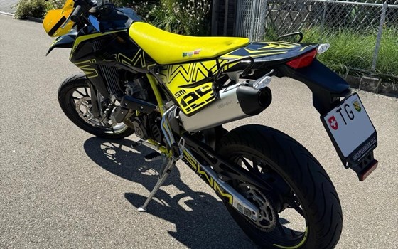 Motorrad Occasion SWM SM 125 R - Bild 6