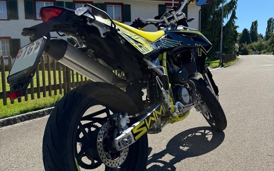 Motorrad Occasion SWM SM 125 R - Bild 3