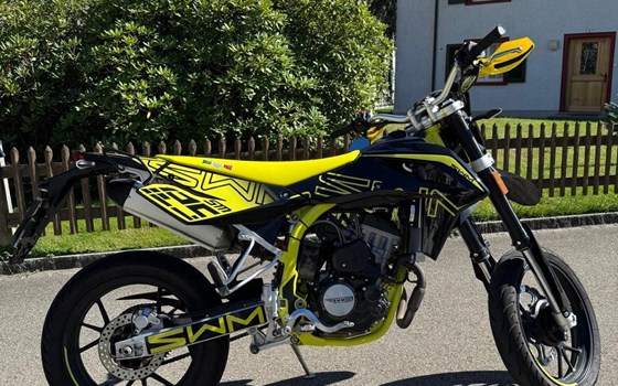 Motorrad Occasion SWM SM 125 R - Bild 2